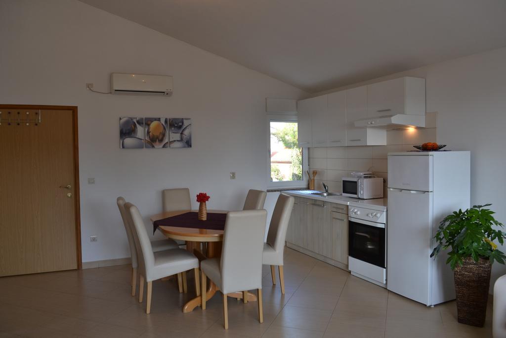Greta Apartment *
