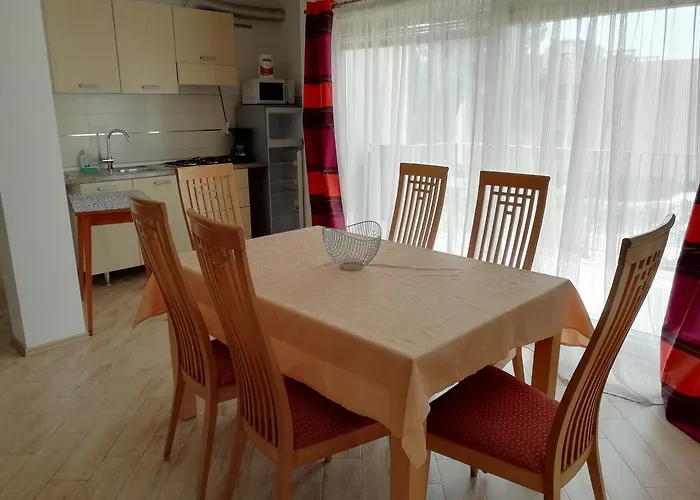 Apartment Greta,50 Meters To The Beach